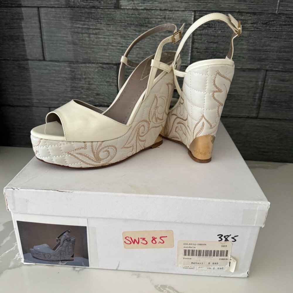 Versace White Patent Leather Quilted Wedge Platform Sandals Size 38.5 - Picture 13 of 14